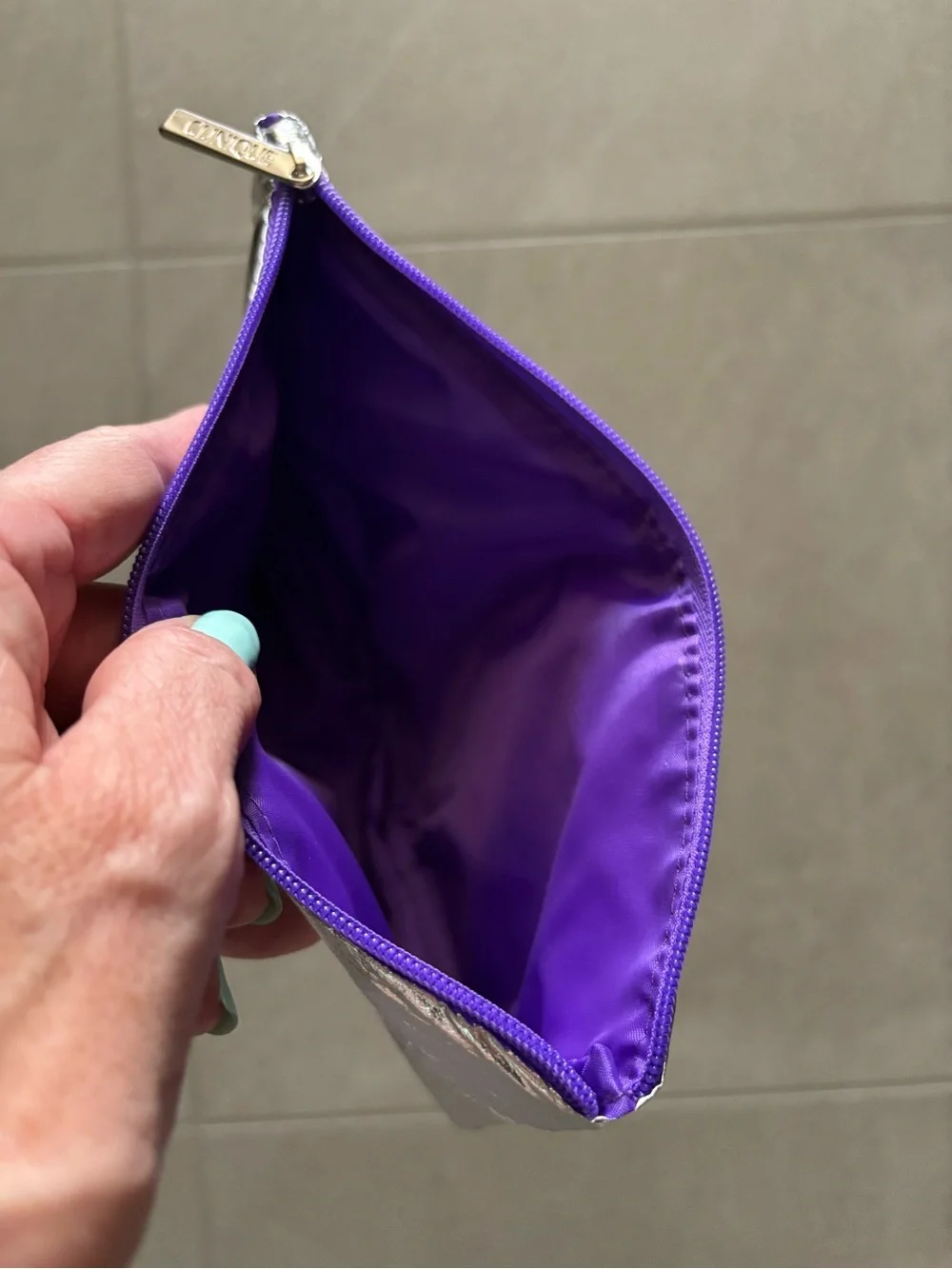 Clinique Silver Metallic Crinkle Makeup Bag Pouch Purple Logo